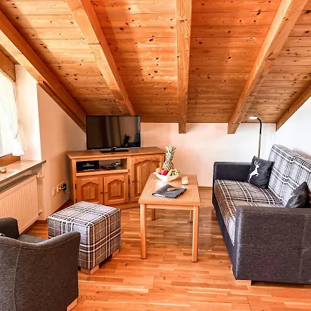 Apartment Haus Am Balsberg Unterwoessen
